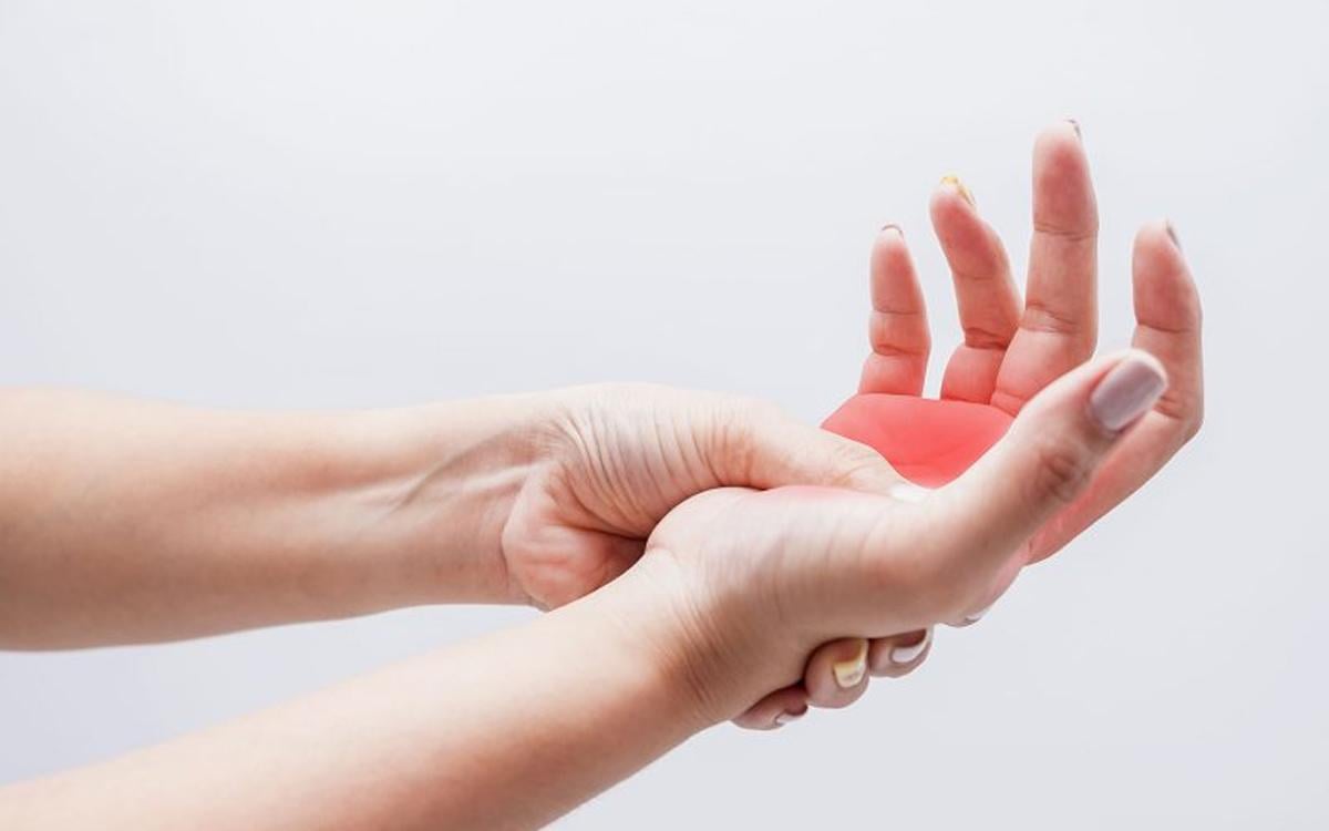 El uyuşması neden olur, nasıl geçer