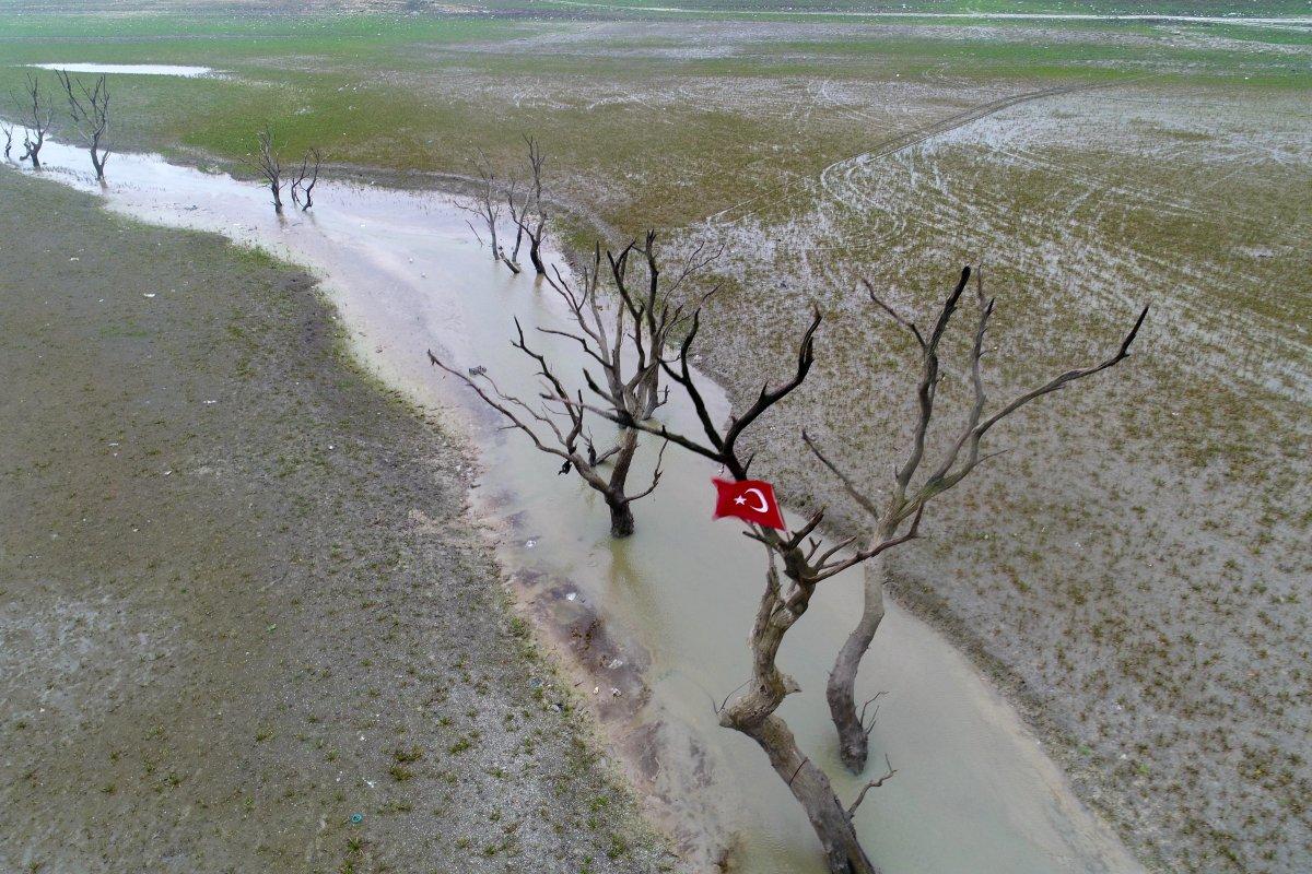 Sazlıdere Barajı’nda sular çekildi