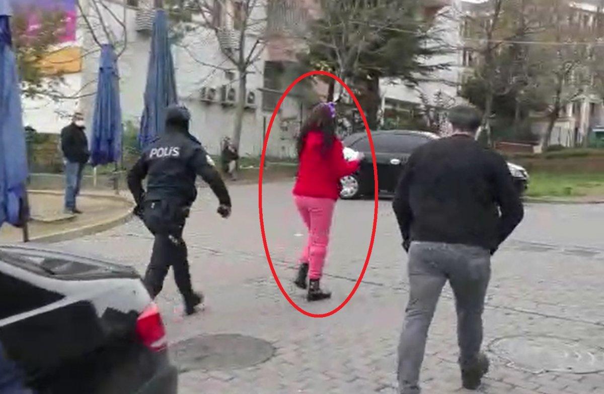 Bursa’da maske takması için uyaran polise saldırdı