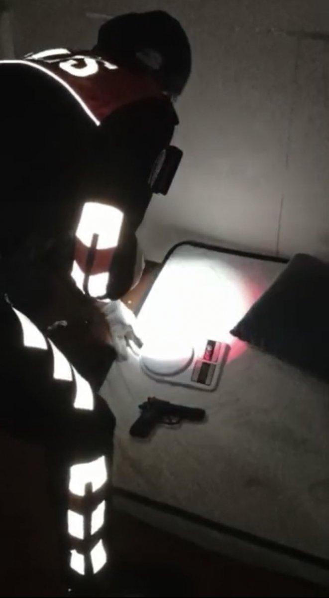 İstanbul'da yastığa zula yapan torbacı yakalandı