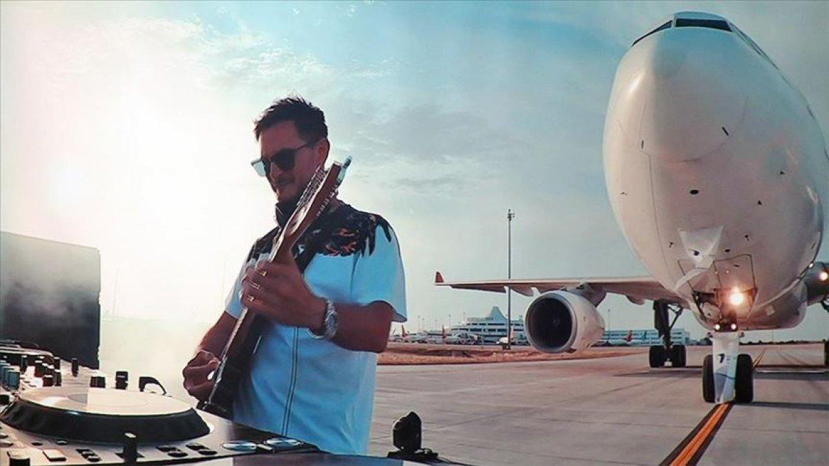 Burak Yeter kimdir? Dj Burak Yeter kaç yaşında, nerede yaşıyor?