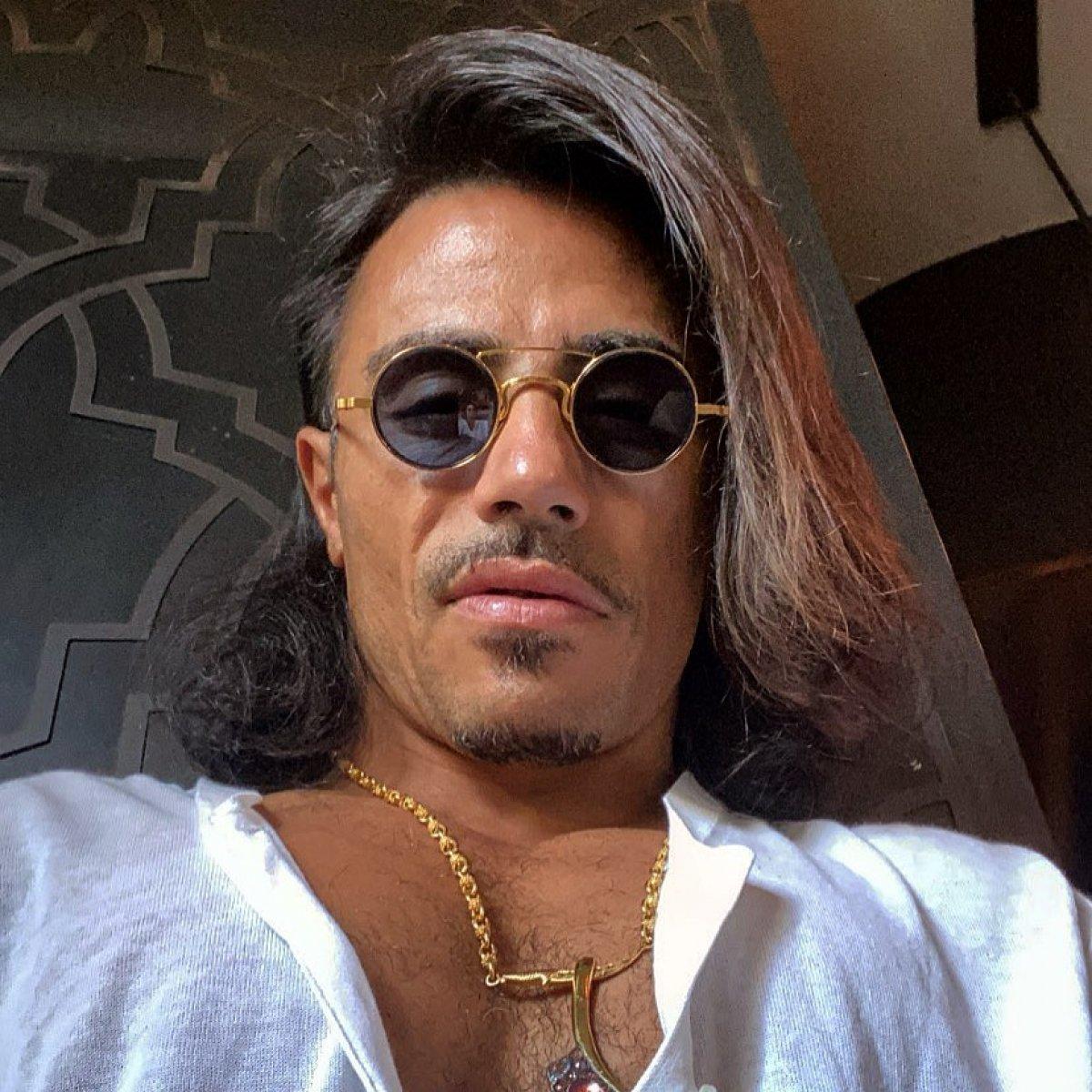 Nusret Gökçe, yeni mekanı için müdür arıyor