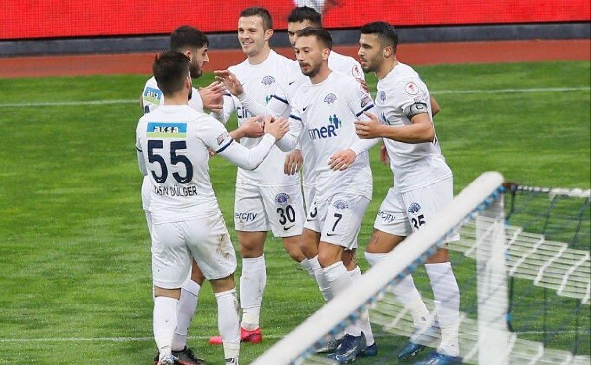 Kasımpaşa Türkiye Kupası'nda 5 golle turladı