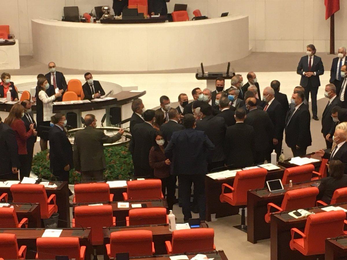 Meclis'te vekiller arasında 'faşizm' kavgası çıktı