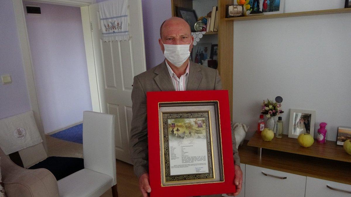 Tekirdağ'da dolandırılan şehit babası yardım bekliyor