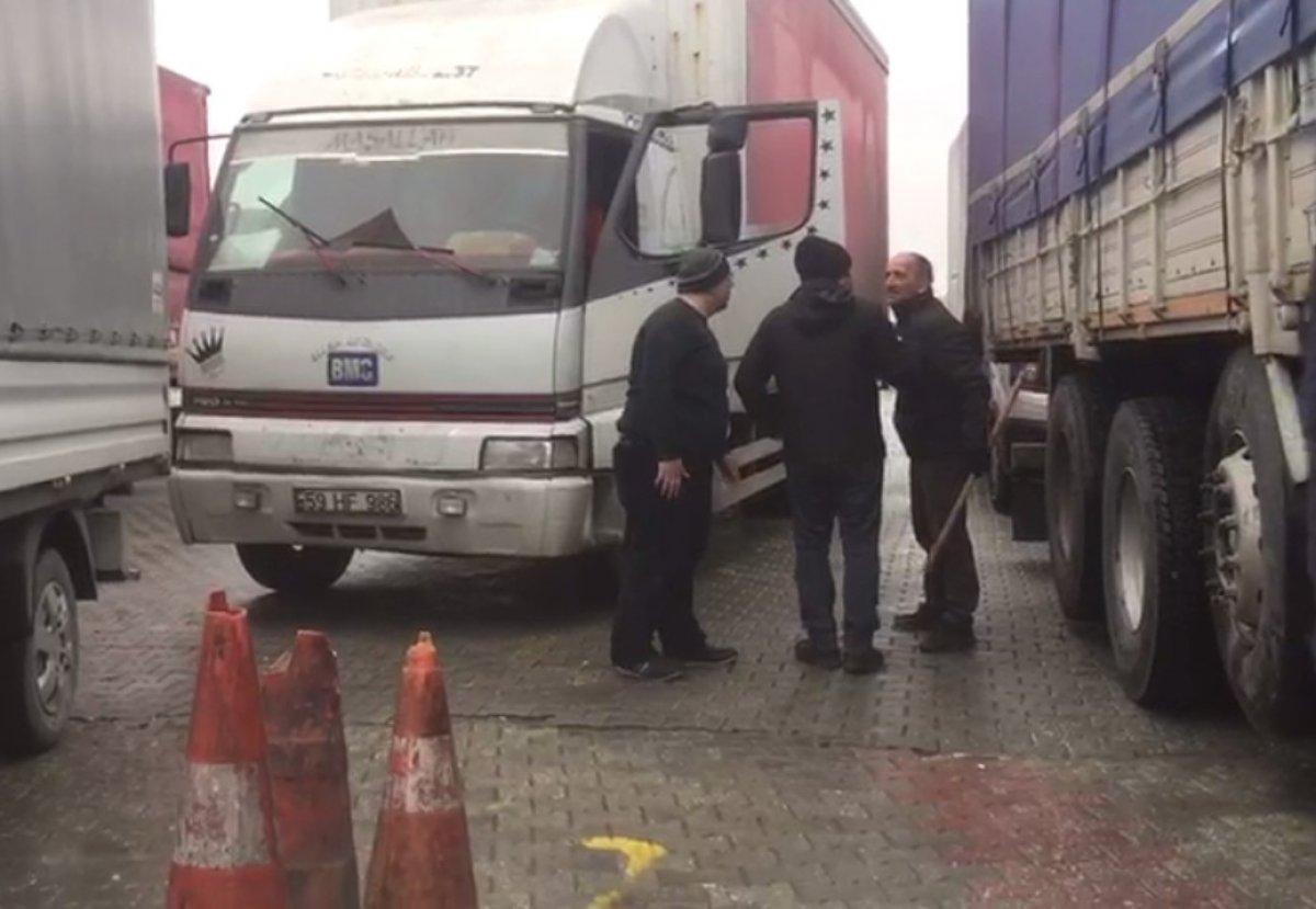 Beylikdüzü'nde şoförlerin, 'limana kim önce geldi' kavgası