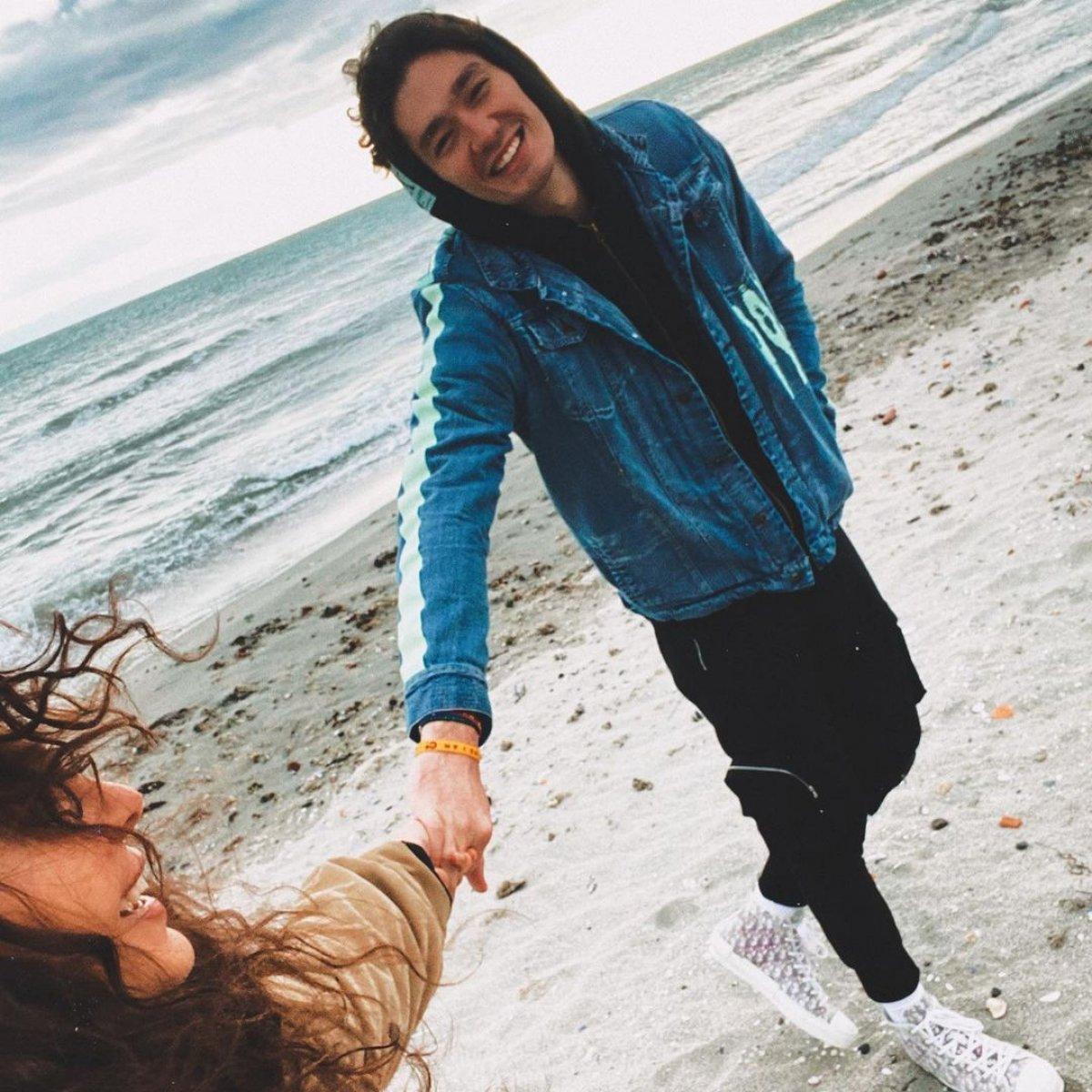 Ebru Şahin, sevgilisi Cedi Osman ile buluştu