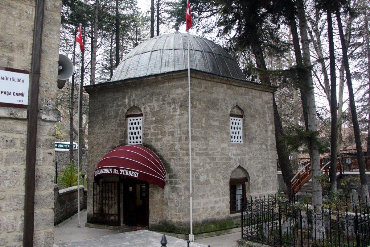 Bolu’daki Akşemseddin Hazretleri Türbesi'ne Fransız tarzı tente