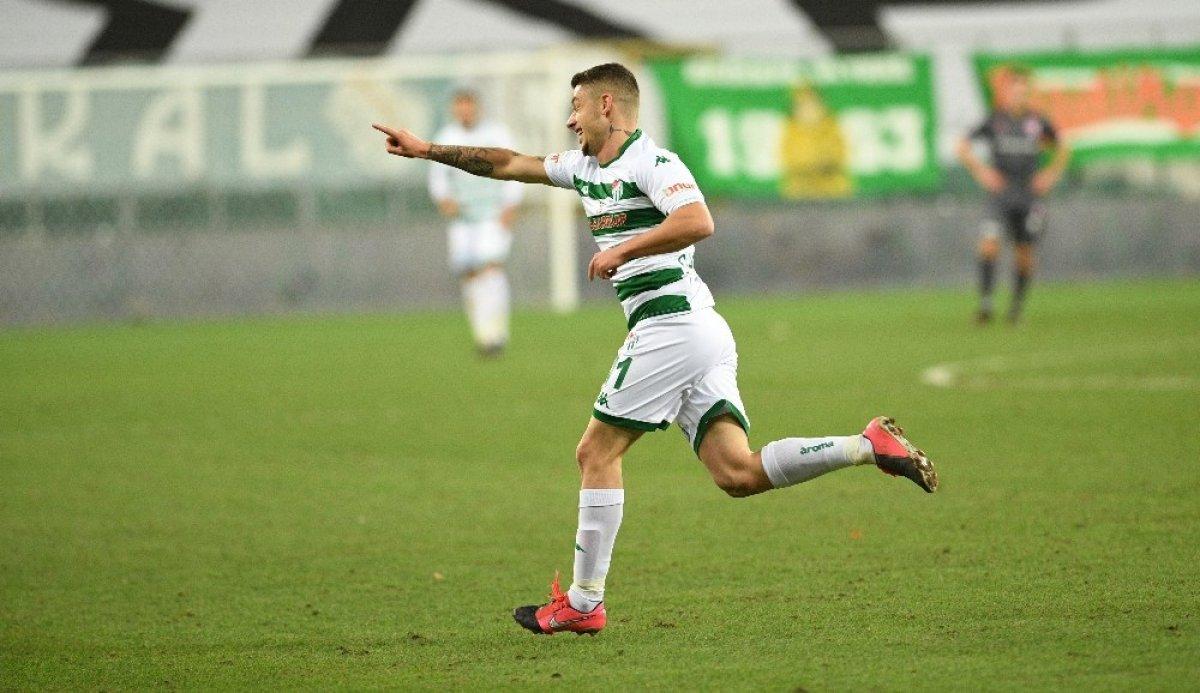 Burak'a topu vermeyen o çocuk şimdilerde Bursaspor'da oynuyor