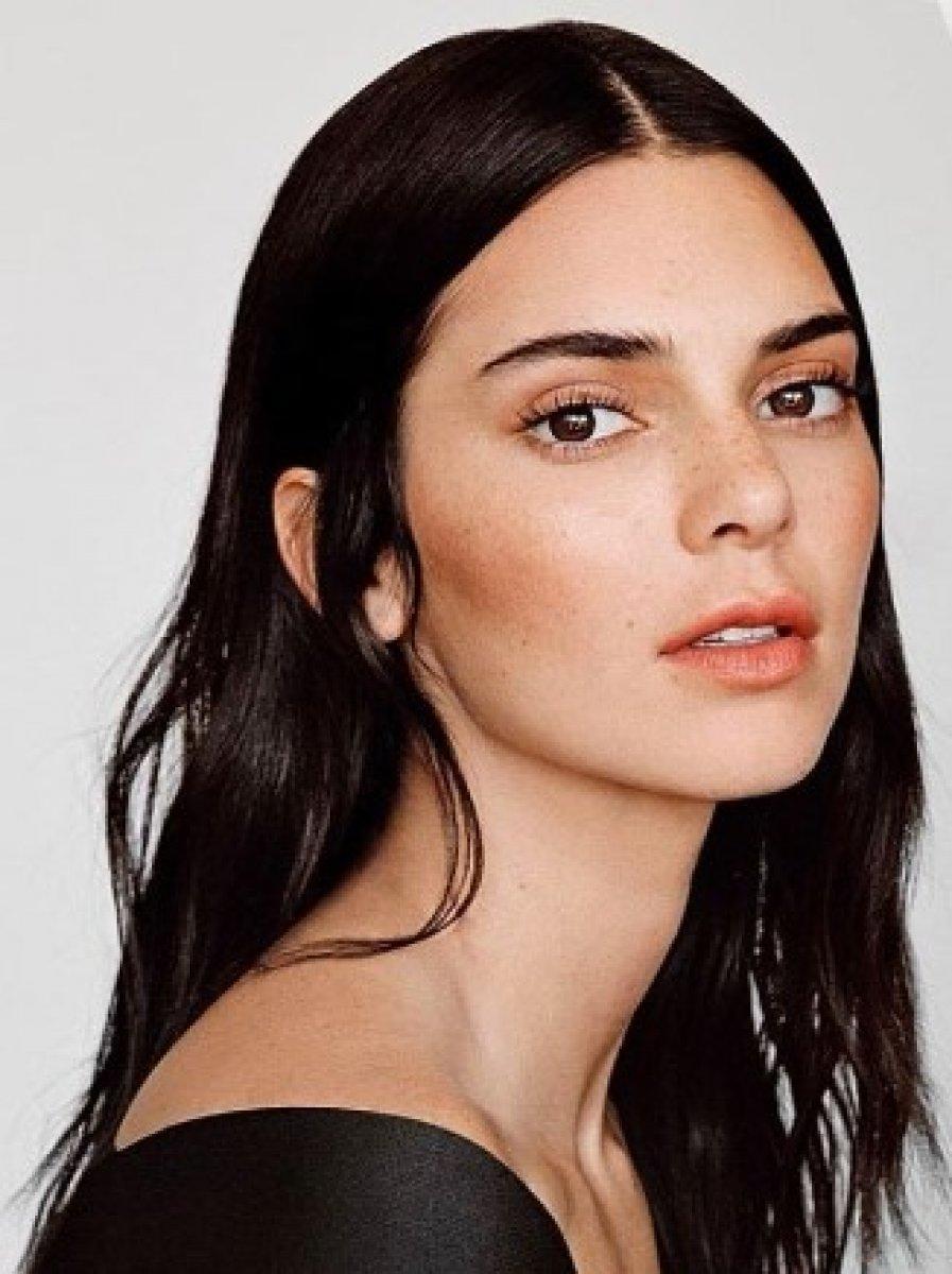 Derin Talu’ya, Kendall Jenner benzetmesi