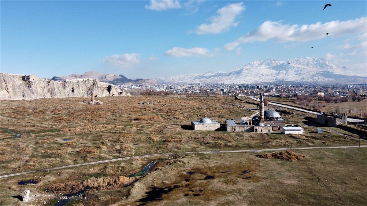 Van Kalesi ve çevresi, nitelikli doğal koruma alanı oldu