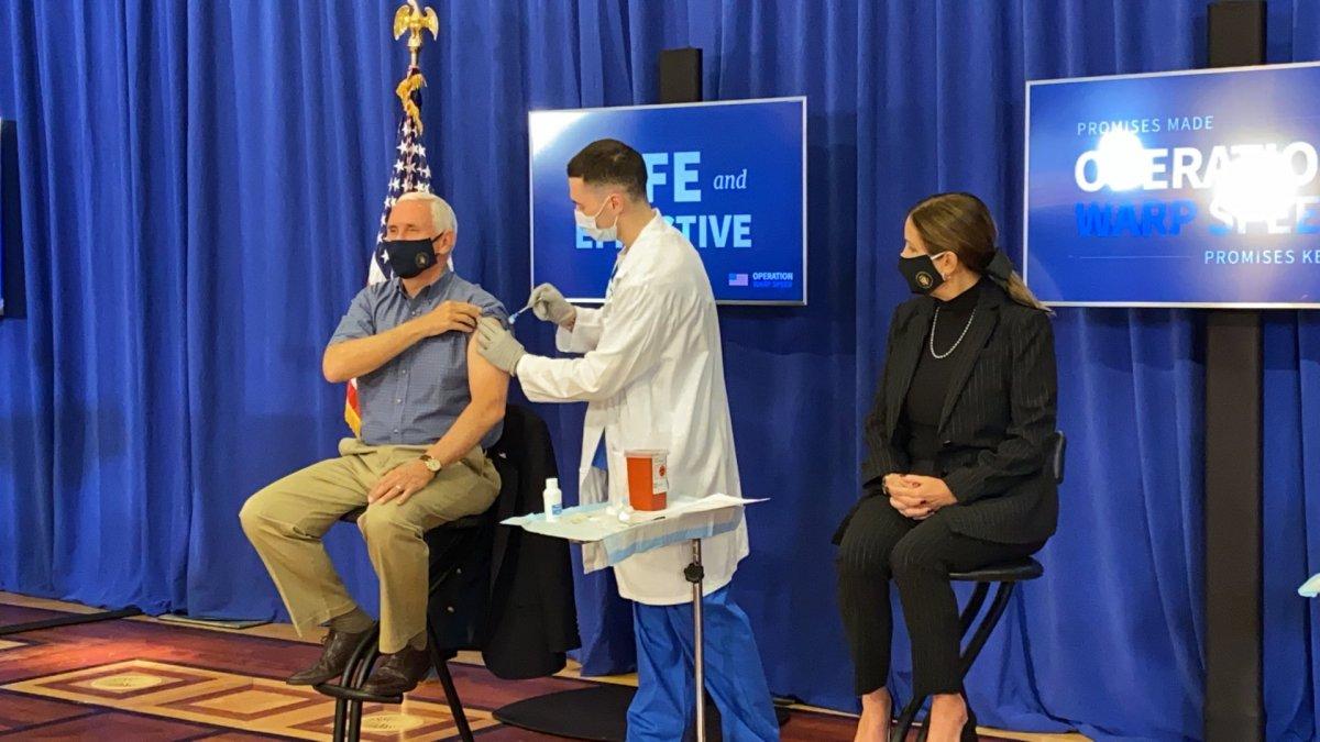 Mike Pence ve eşi canlı yayında koronavirüs aşısı oldu