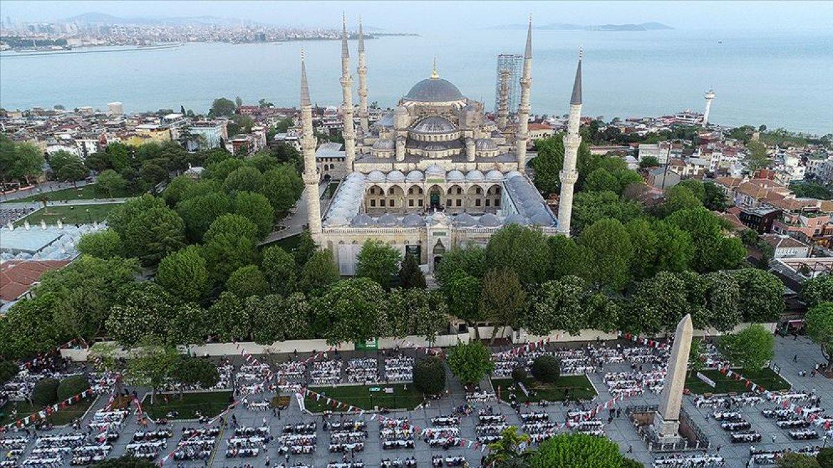 Koronavirüs aşısı turizme de iyi gelecek