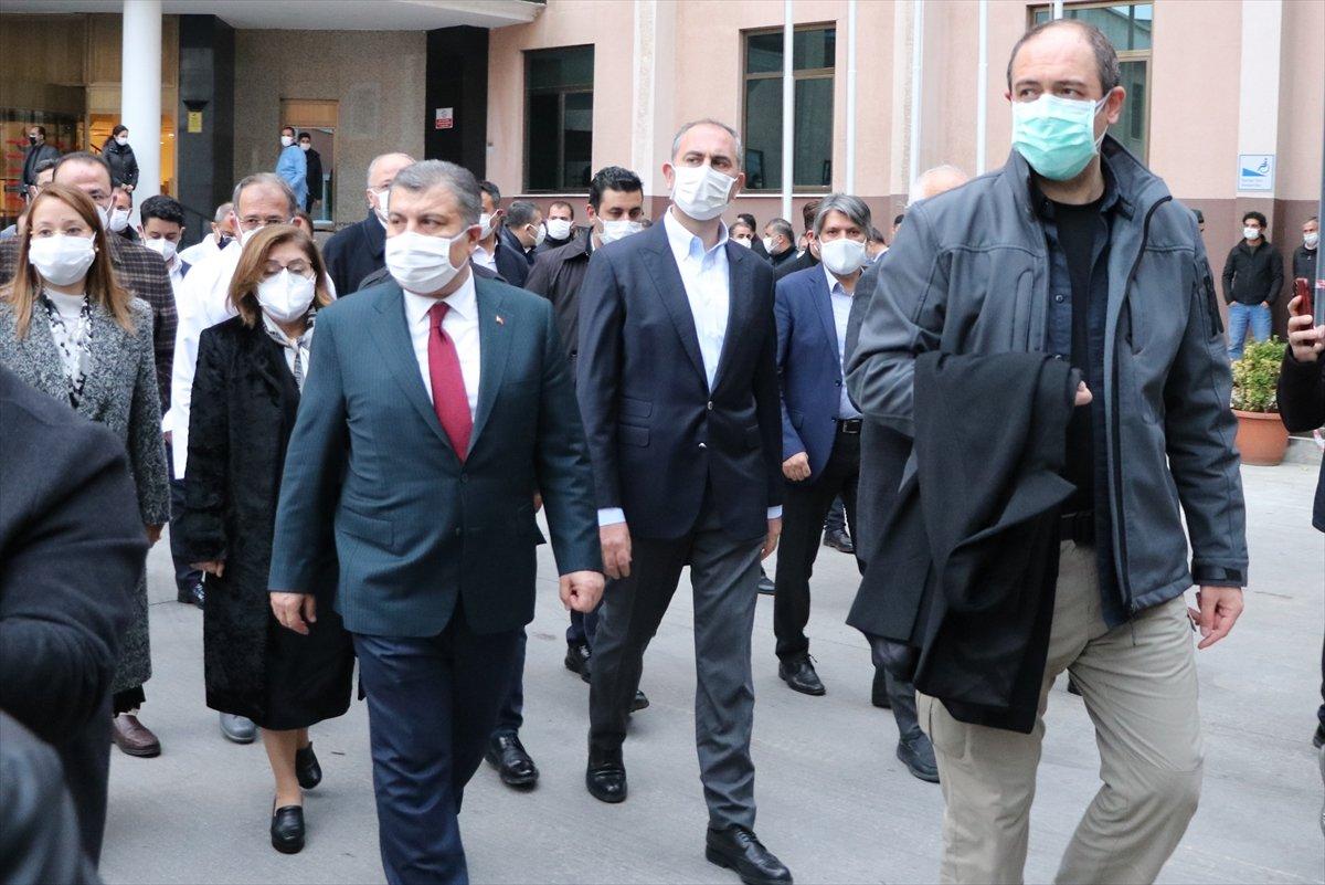 Fahrettin Koca ve Abdulhamit Gül'den Gaziantep'te açıklama