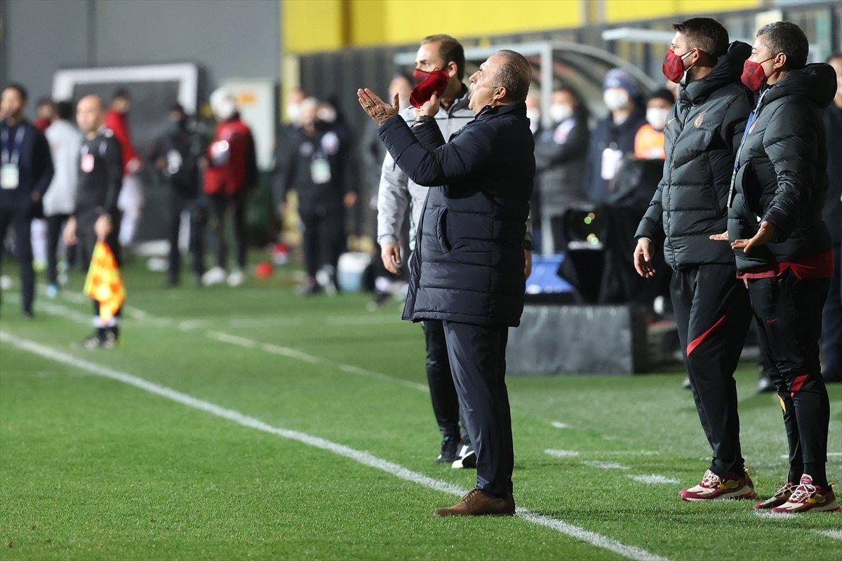 Fatih Terim'e ağır cezalar yolda