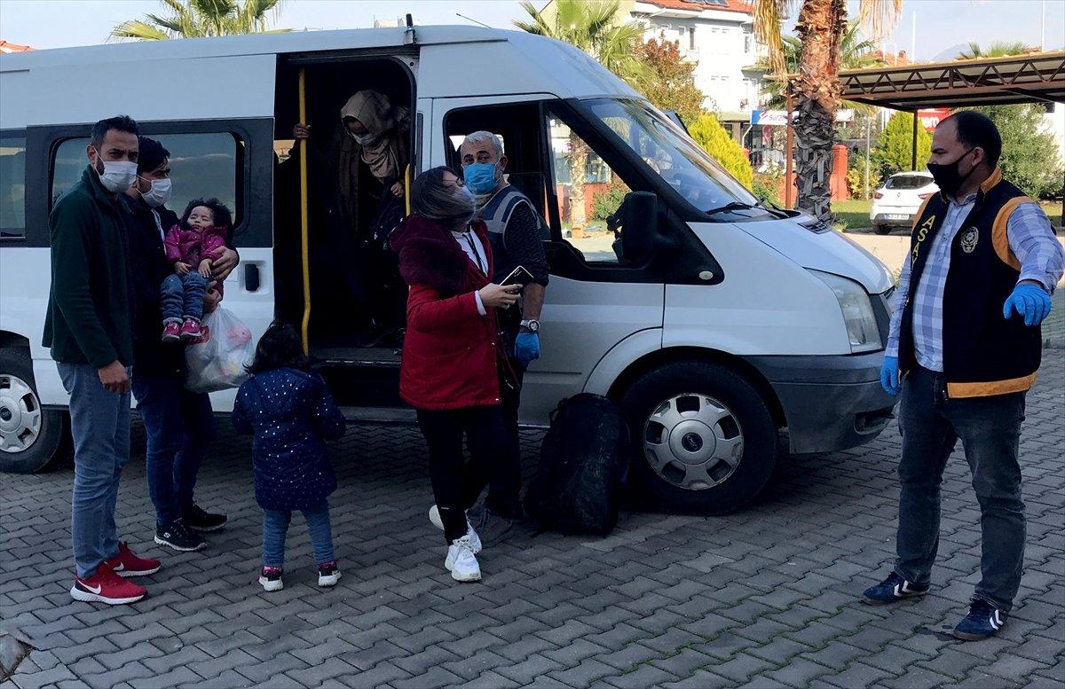 Fethiye'de inşaat halindeki binadan 35 göçmen çıktı