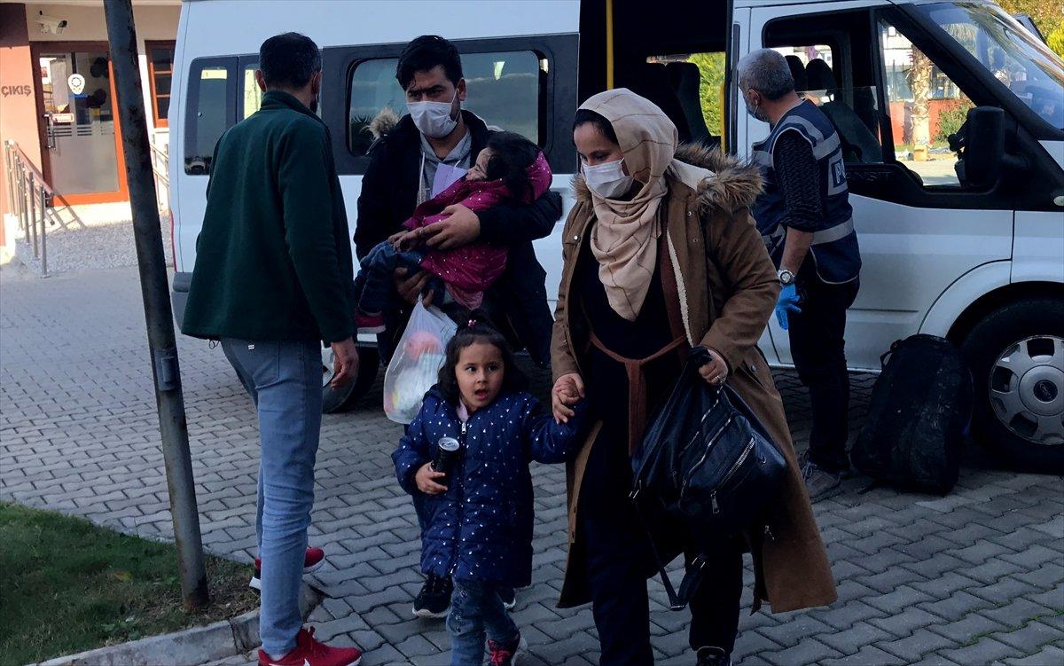 Fethiye'de inşaat halindeki binadan 35 göçmen çıktı