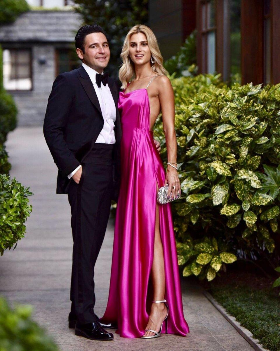 Hacı Sabancı ile Nazlı Kayı nişanlandı