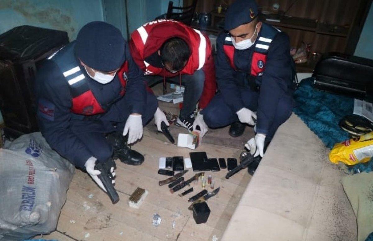 Sakarya'da uyuşturucu operasyonu: 11 gözaltı