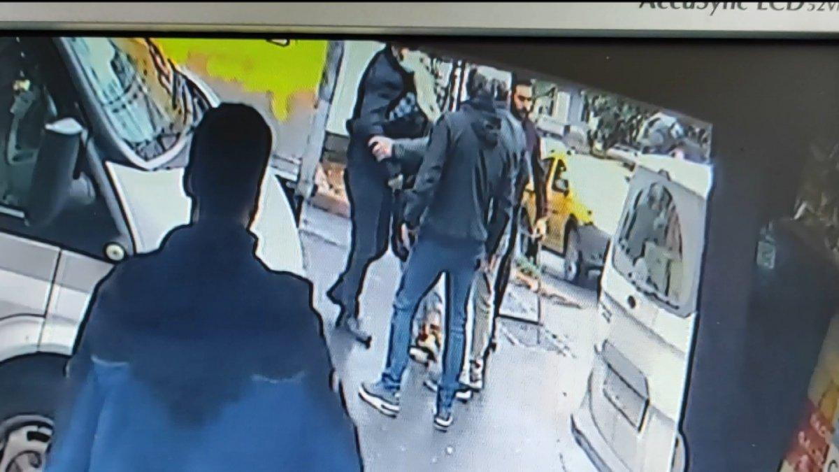 Şişli'de iki sürücü arasındaki yol kavgası