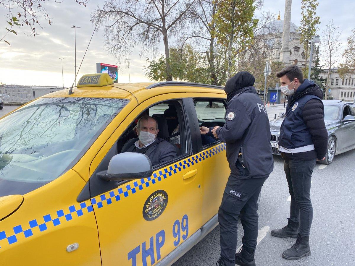 Beşiktaş'ta eski otobüs biletiyle denetimden geçmeye çalışırken yakalandı