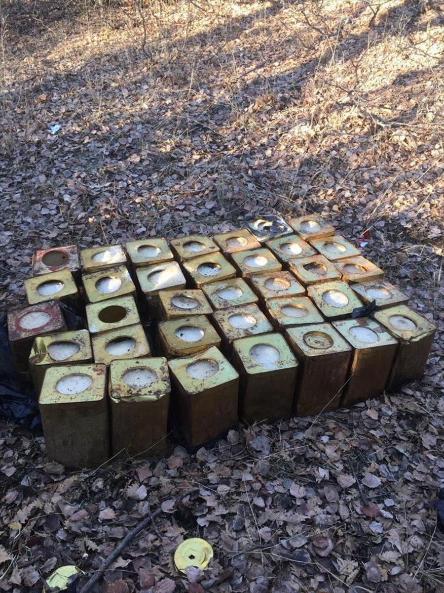 Bitlis'te PKK'ya ait 1 ton amonyum nitrat ele geçirildi