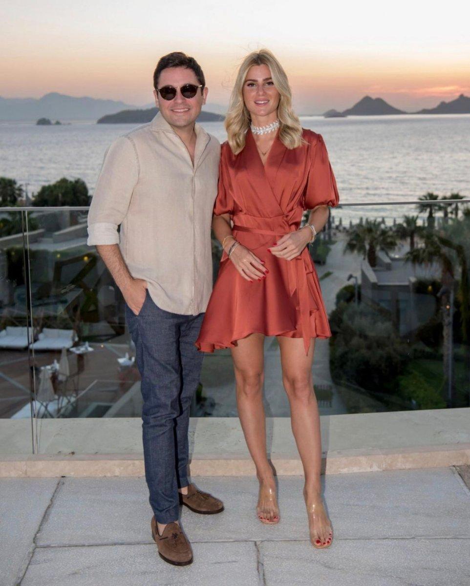 Hacı Sabancı ile Nazlı Kayı nişanlandı