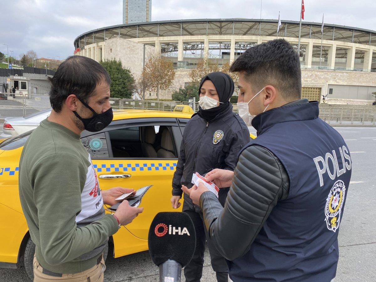Beşiktaş'ta eski otobüs biletiyle denetimden geçmeye çalışırken yakalandı