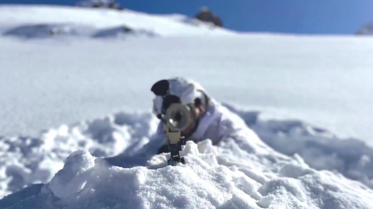 Hakurk’ta dondurucu soğukta görev yapan komandolar
