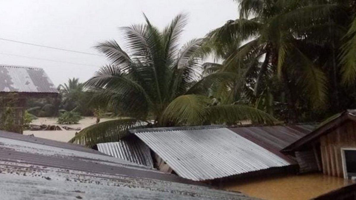 Filipinler'de Vicky tropikal fırtınası: 8 ölü
