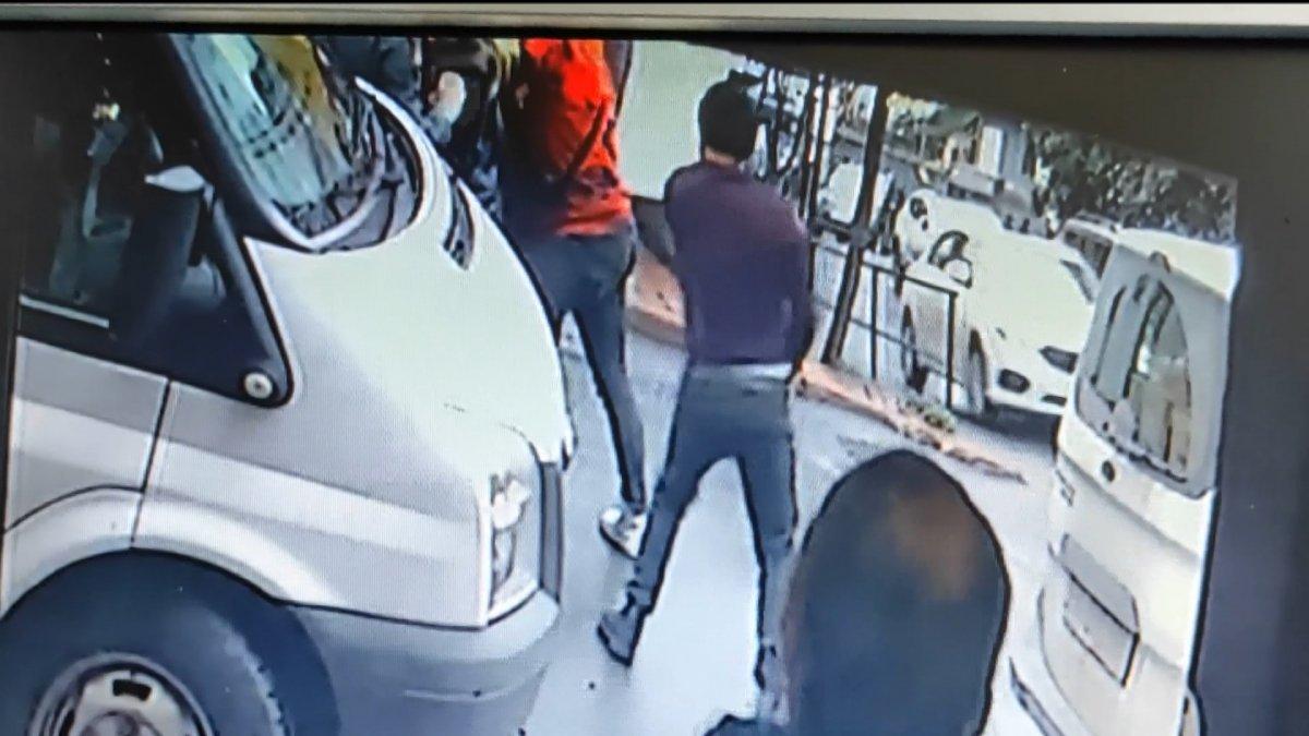 Şişli'de iki sürücü arasındaki yol kavgası