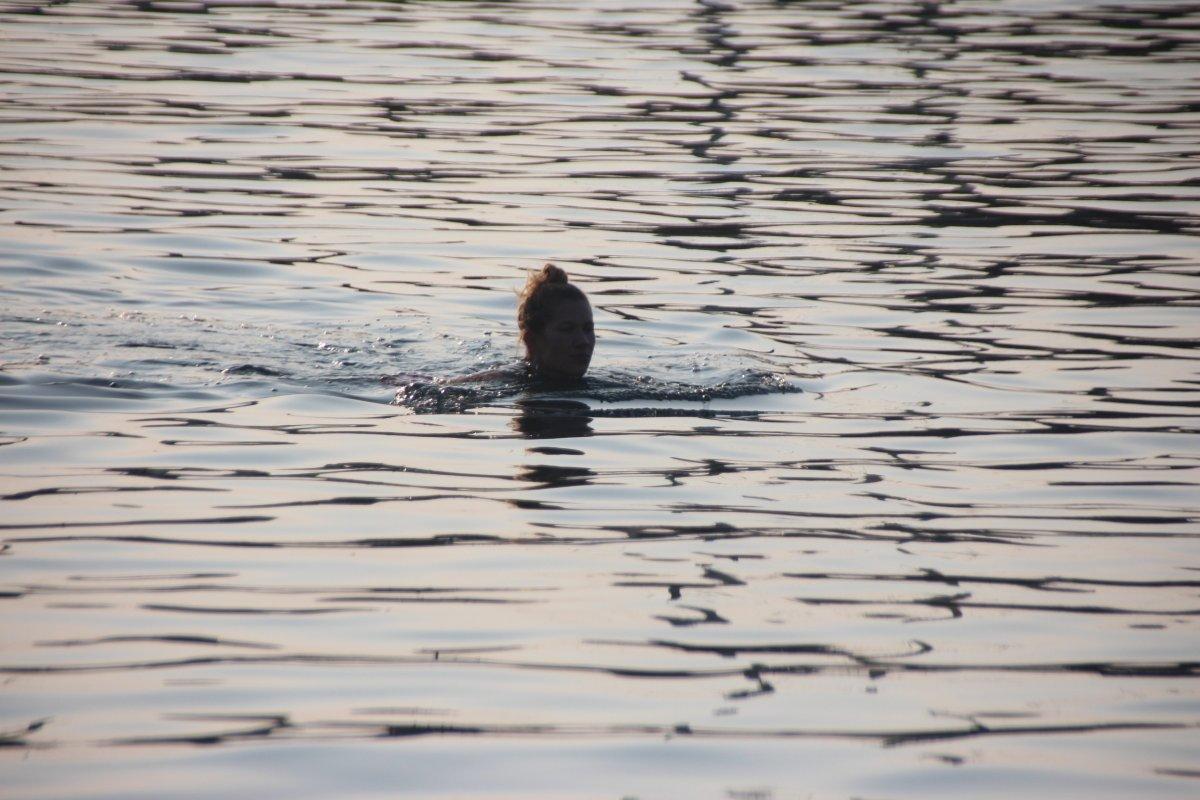 Bodrum'da, kısıtlamada turistlerin deniz keyfi