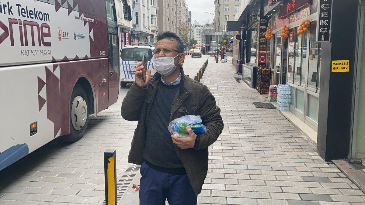 Beyoğlu’nda marketten çıkan adamı dövüp, parasını çaldılar