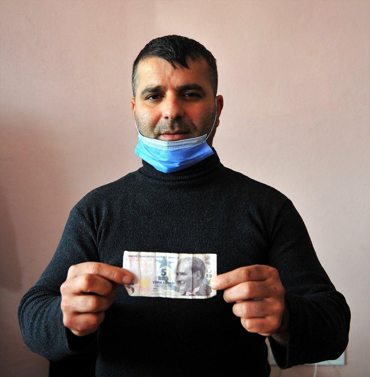 Antalya'da hırsız, müşteriye ekmek sattı