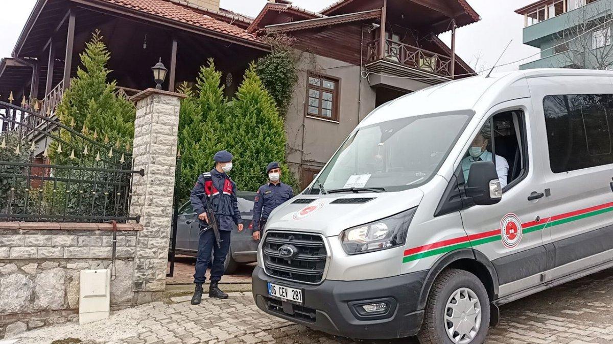 Cinsel istismardan yargılanan sahte şeyhin evinde keşif yapıldı