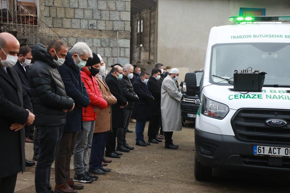Ahmet Erdoğan'ın cenazesi, Rize'de toprağa verildi