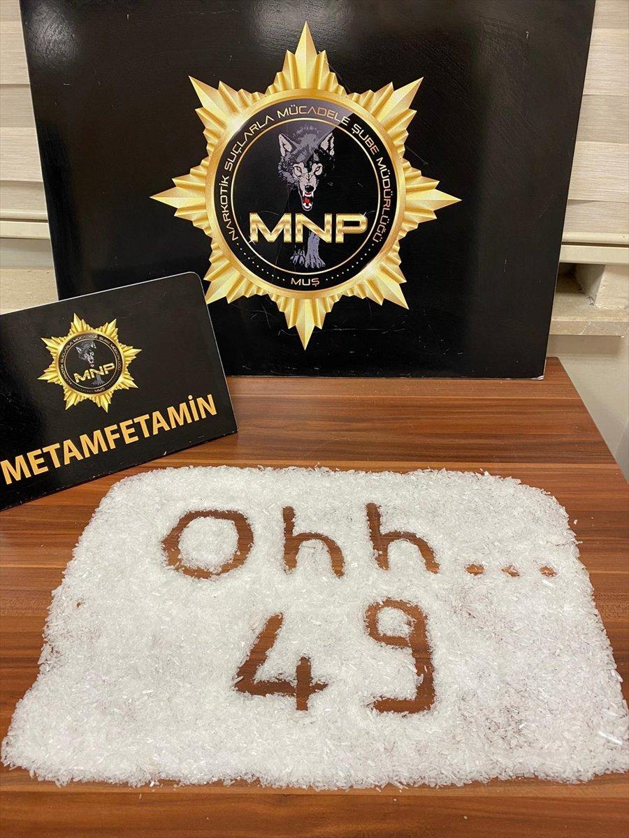 Muş'ta narkotikten 'ohh' paylaşımı