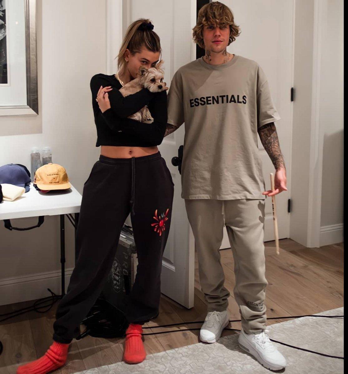 Justin Bieber ve Hailey Baldwin'den aşk pozu