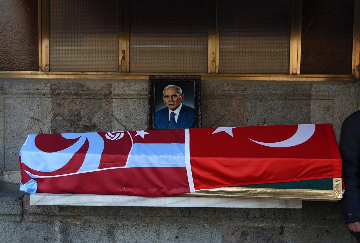 Özkan Sümer son yolculuğuna uğurlandı