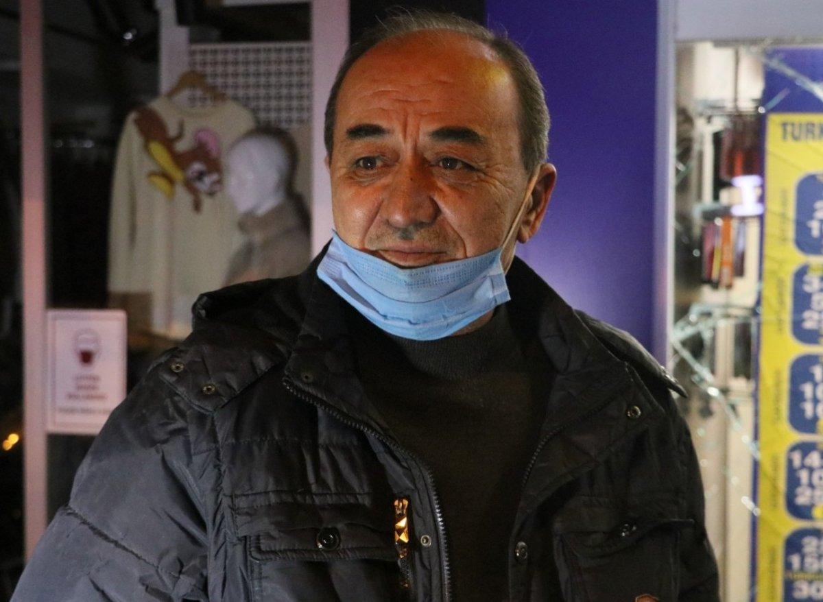 İzmir'de cep telefonu çalan hırsızlar yakalandı