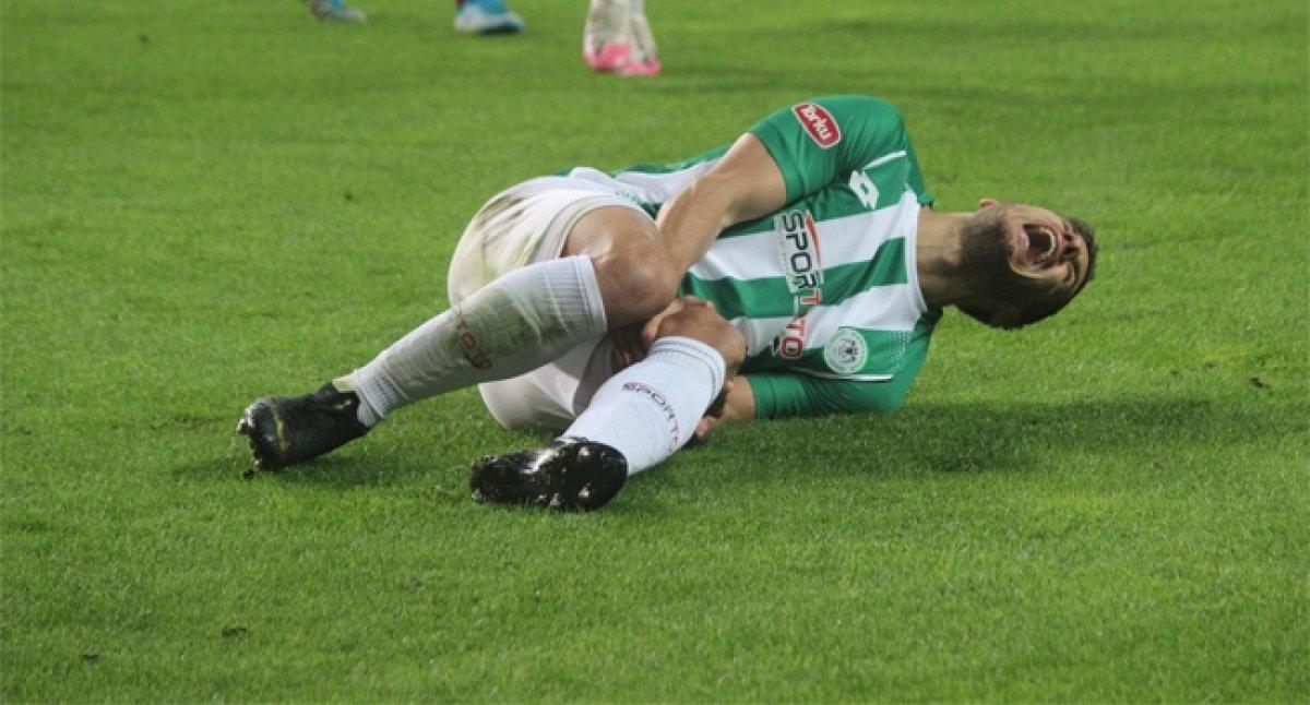 Konyaspor'da Alper Uludağ 6 ay sahalardan uzak kalacak