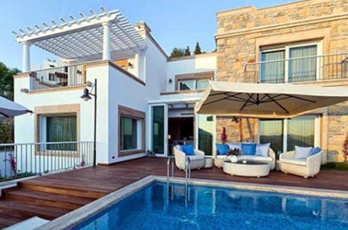 Bülent Ersoy, Bodrum'a yerleşiyor