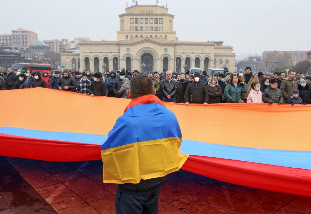 Ermenistan'da Nikol Paşinyan'ın istifasını isteyen muhaliflerden protesto