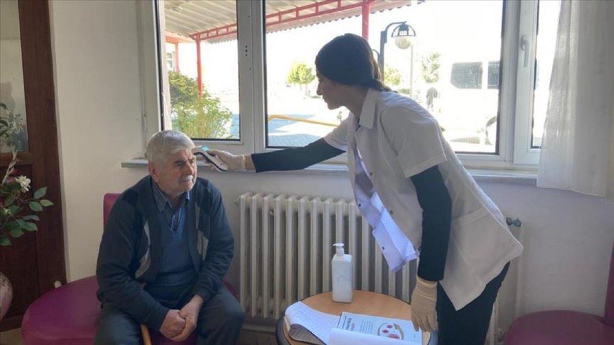 DSÖ'den, Türkiye'deki huzurevlerine övgü