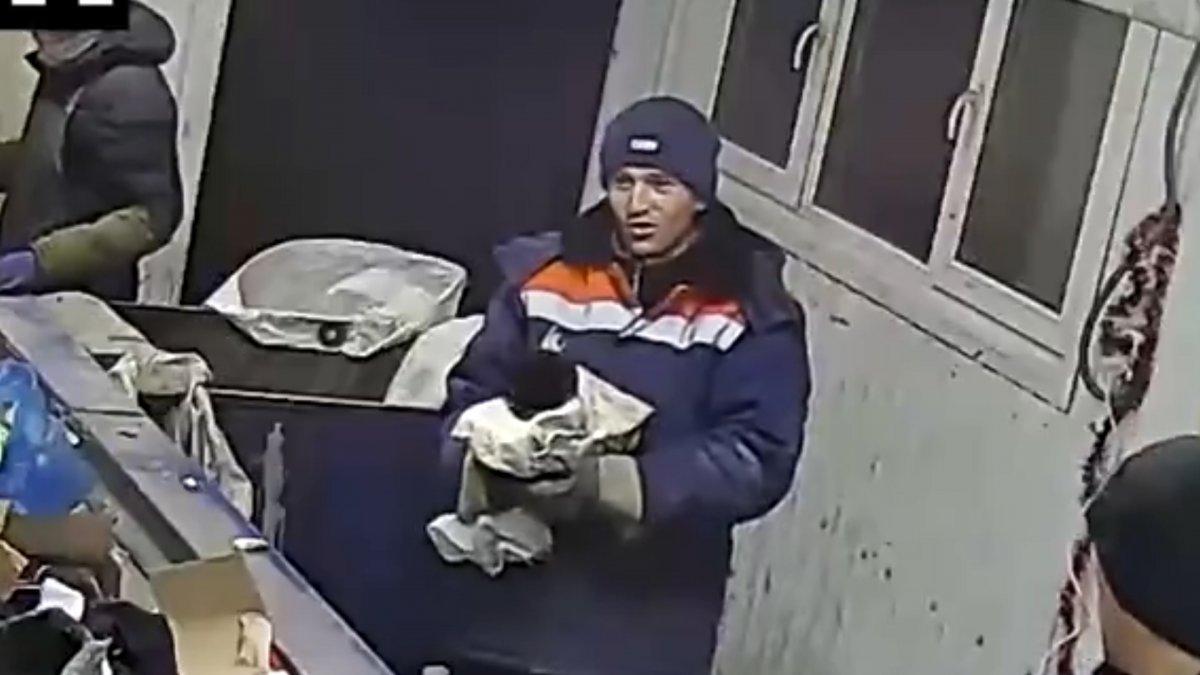 Rusya'da temizlik işçisinin dikkati kediyi ölümden kurtardı