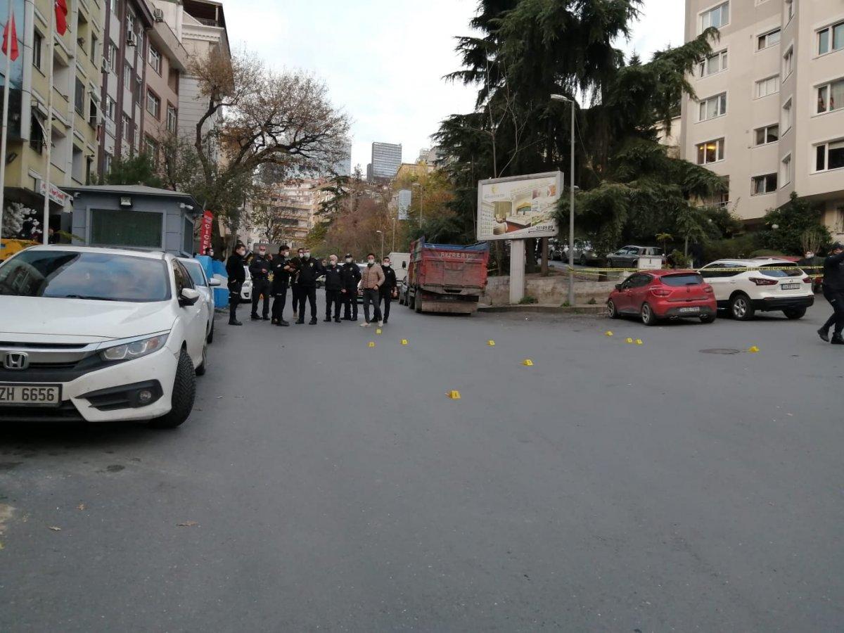 Şişli'de polis merkezi önünde silahlı saldırı: 2 yaralı