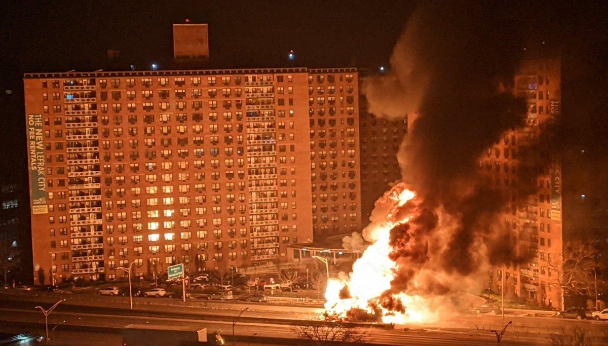 New York’ta korkutan yangın