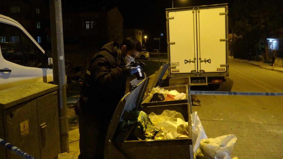 Çanakkale'de çöp konteynerine atılan bebek yaşamını yitirdi