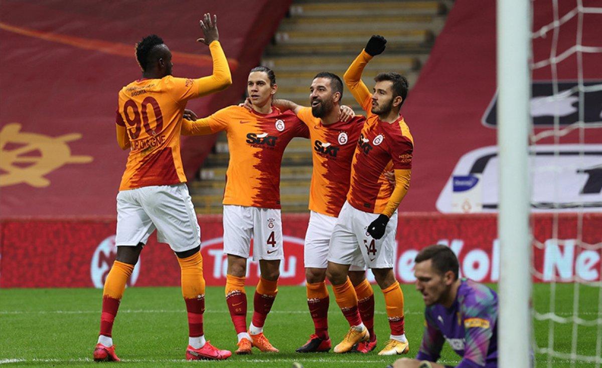 Arda Turan: Fatih Terim'in gülüşü dünyalara bedel