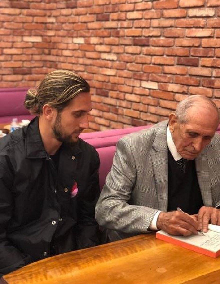 Yusuf Yazıcı: Benim dedem Özkan Sümer'di